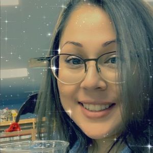 Meet your Posher, Mayra